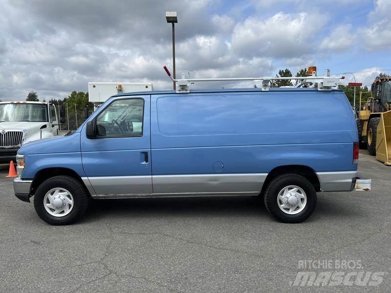 Ford Econoline Transporterek