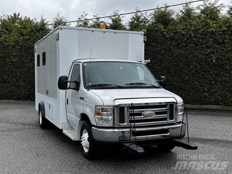 Ford Econoline Transporterek