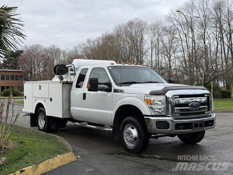 Ford F-350 SD Közúti karbantartó haszongépek