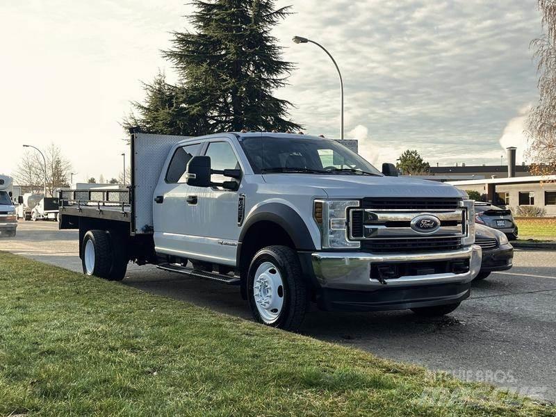 Ford F-450 SD Platós / Ponyvás teherautók