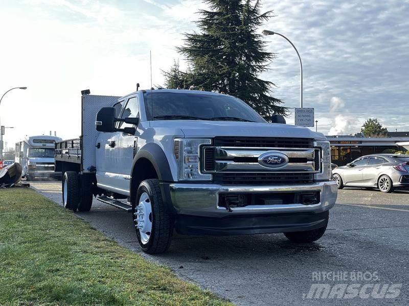 Ford F-450 SD Platós / Ponyvás teherautók