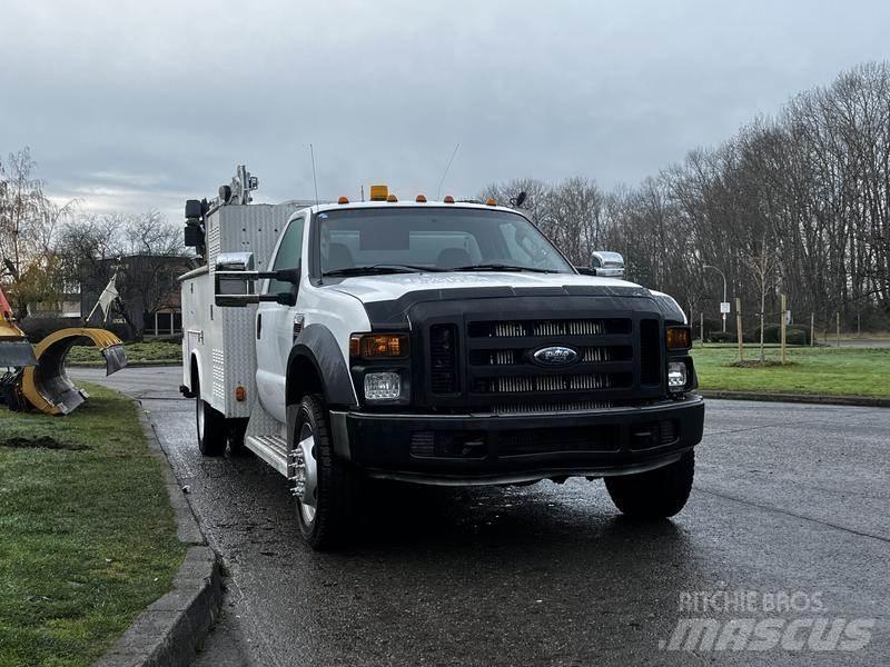 Ford F-550 Közúti karbantartó haszongépek