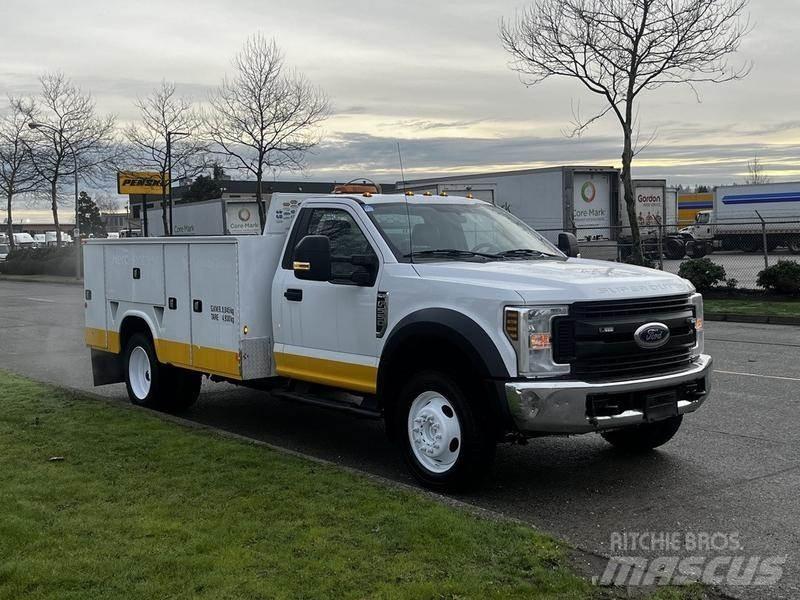 Ford F-550 Közúti karbantartó haszongépek
