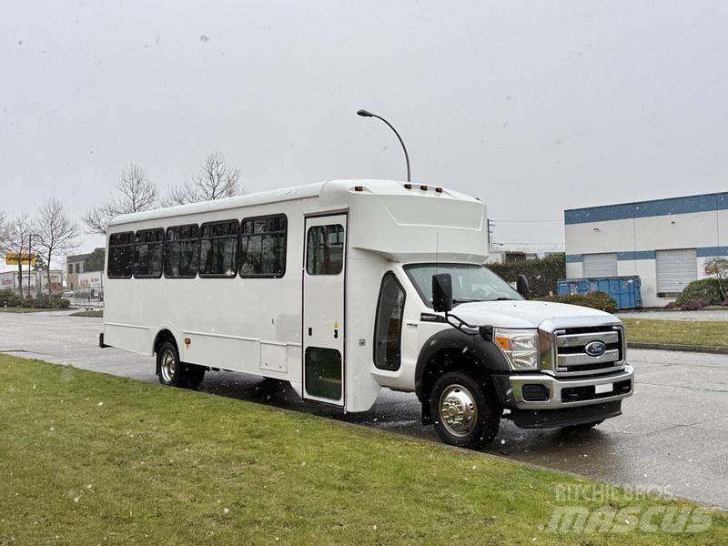 Ford F-550 Mini buszok