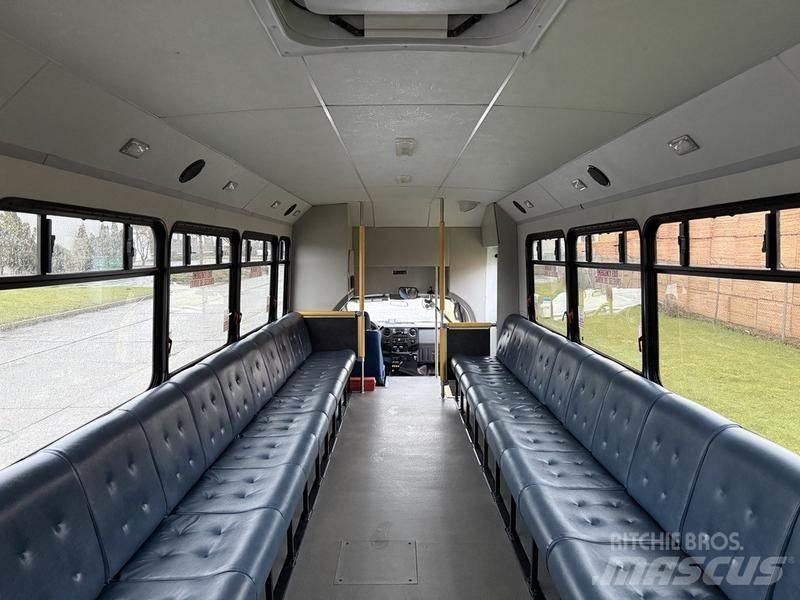 Ford F-550 Mini buszok