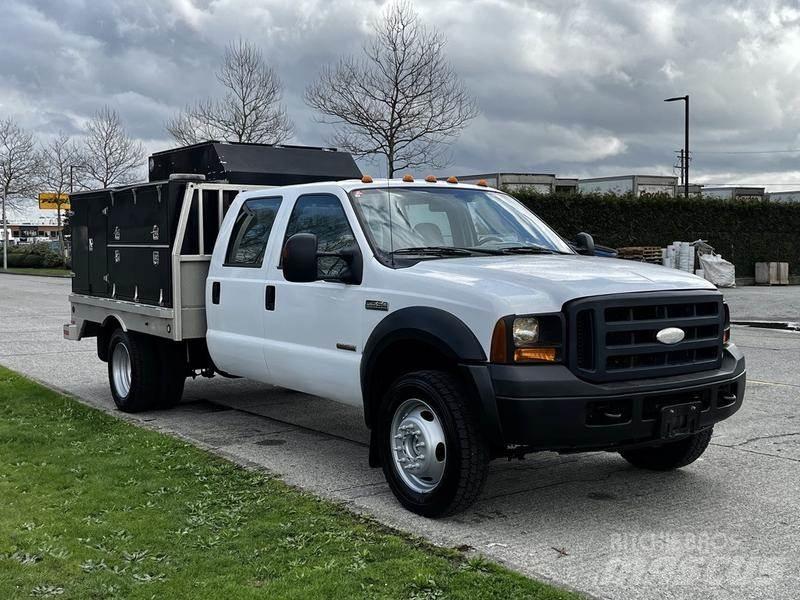 Ford F-550 Közúti karbantartó haszongépek