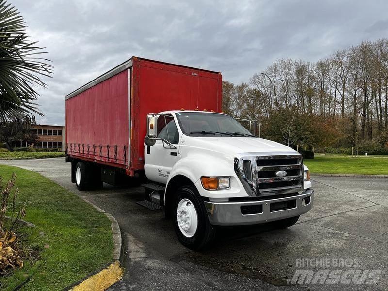 Ford F-750 Transporterek