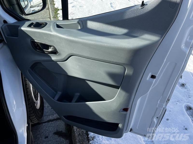 Ford Transit Transporterek
