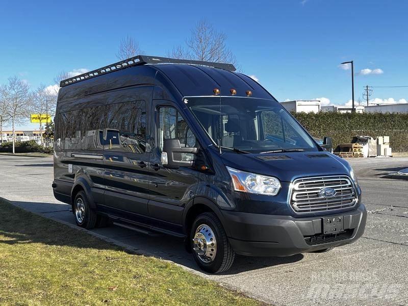 Ford Transit Transporterek