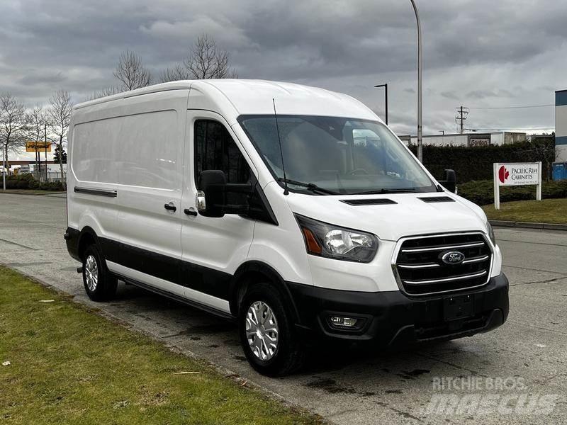 Ford Transit Transporterek