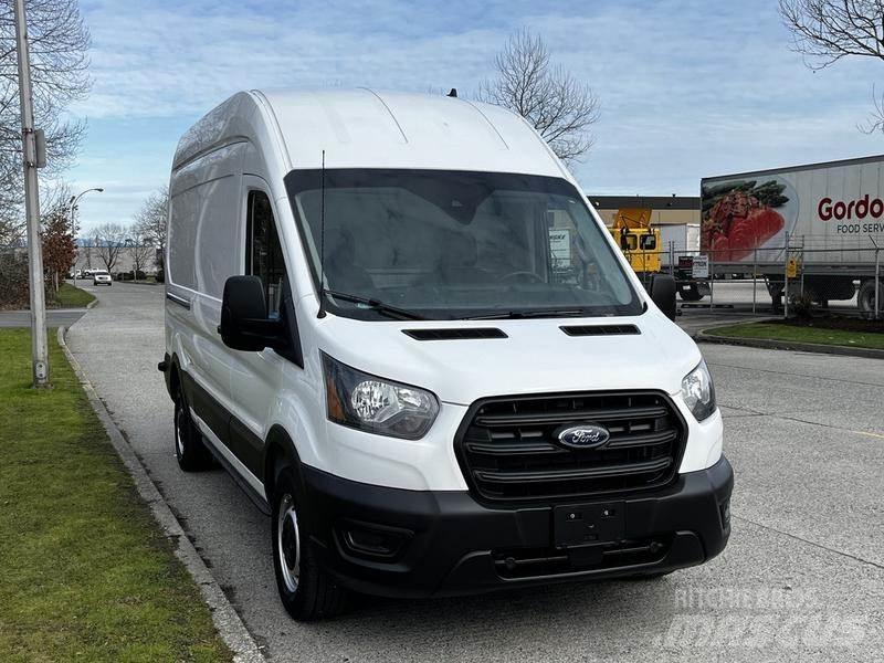 Ford Transit Transporterek