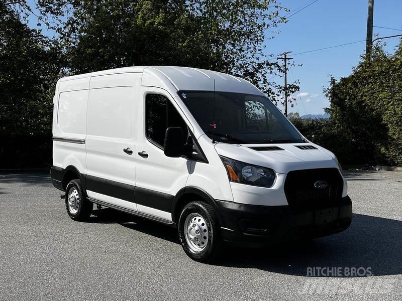 Ford Transit Transporterek