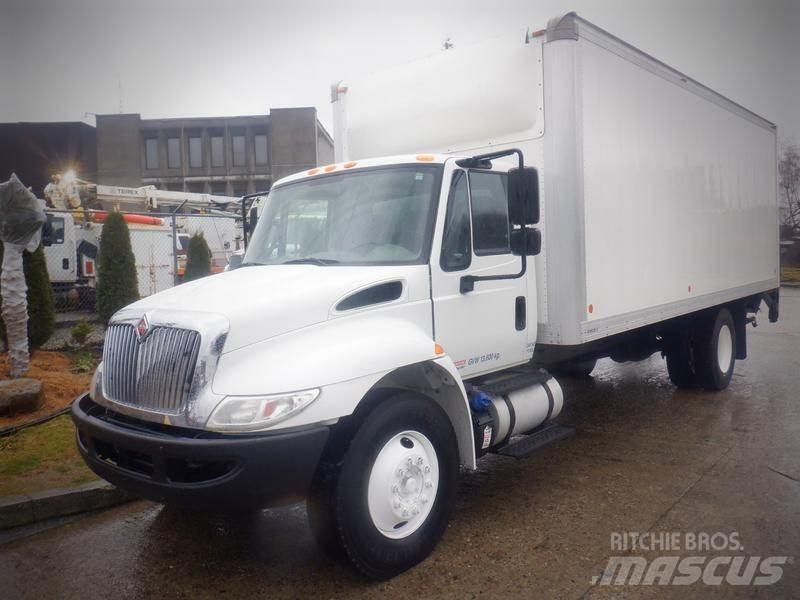 International 4300 Transporterek