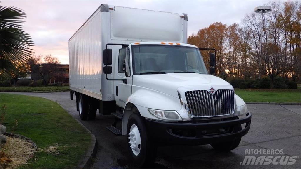 International 4300 Transporterek