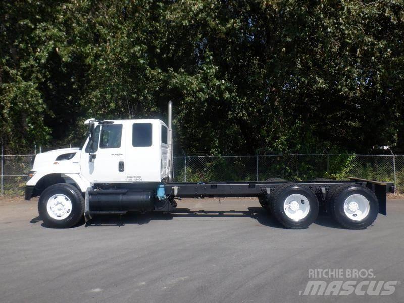 International 7400 Fülkés alváz