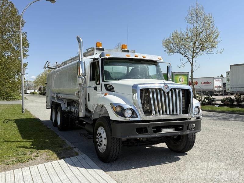 International 7500 Tartályos teherautók