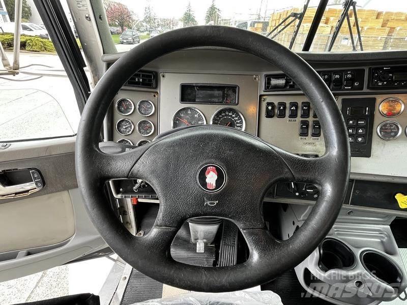 Kenworth T370 Fülkés alváz