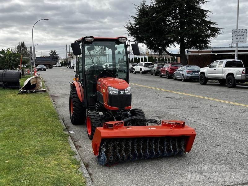 Kubota B2650 Utcaseprő teherautók