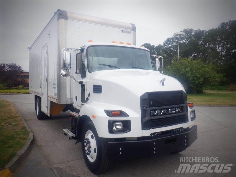 Mack MD Transporterek