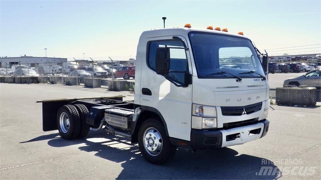 Mitsubishi Fuso FE Fülkés alváz