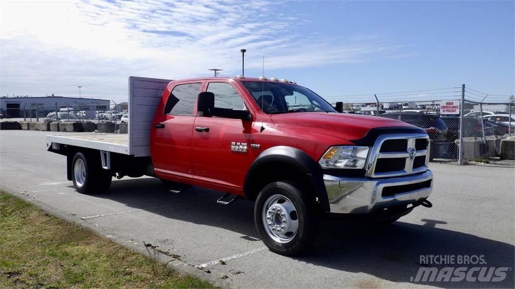RAM 5500 Platós / Ponyvás teherautók