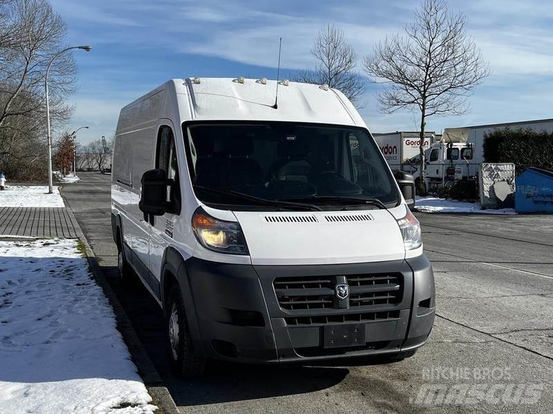 RAM Promaster Transporterek