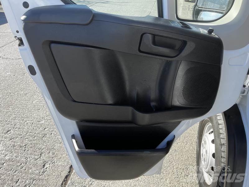 RAM Promaster Transporterek