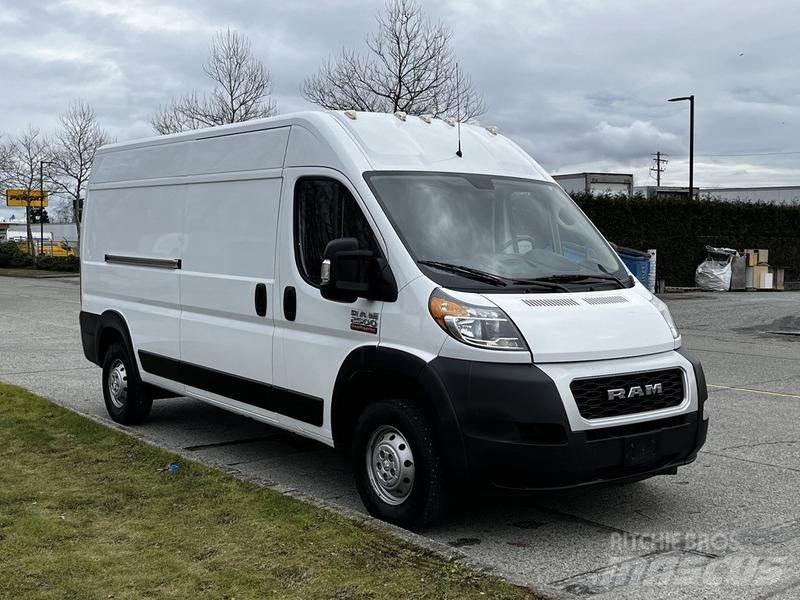 RAM Promaster Transporterek