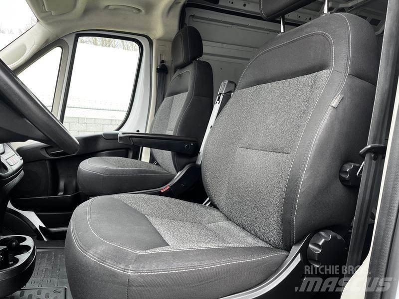 RAM Promaster Transporterek
