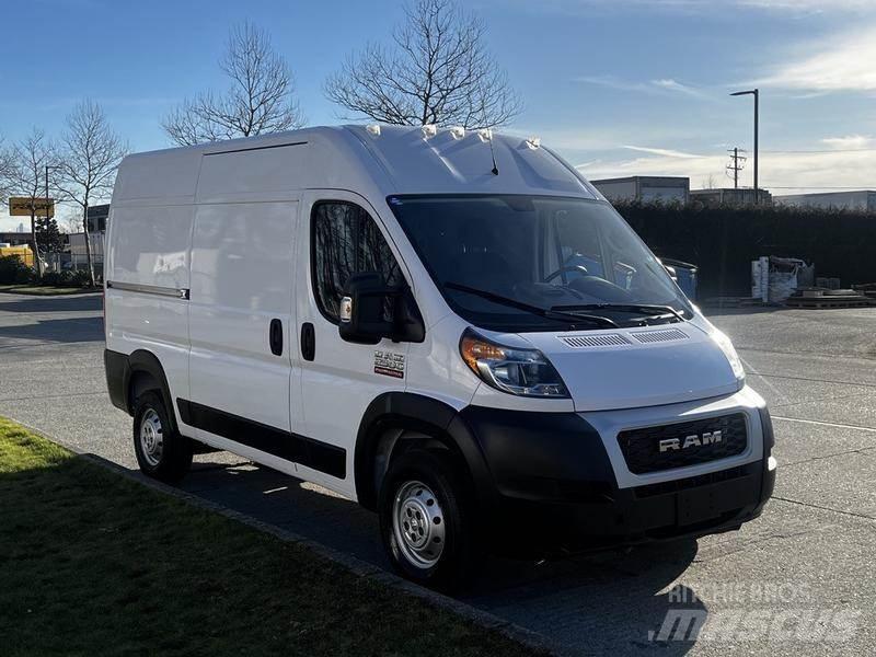 RAM Promaster Transporterek