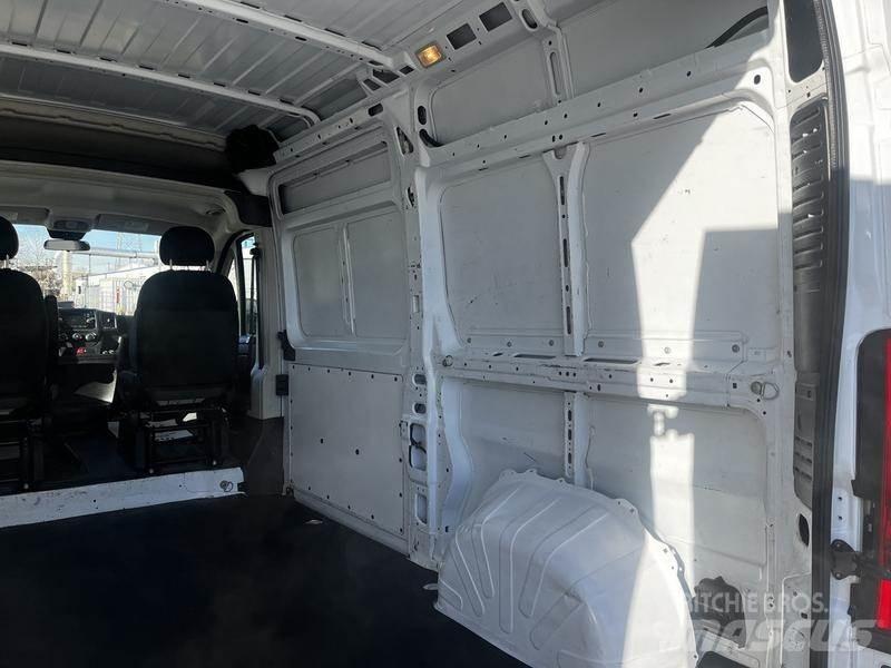RAM Promaster Transporterek