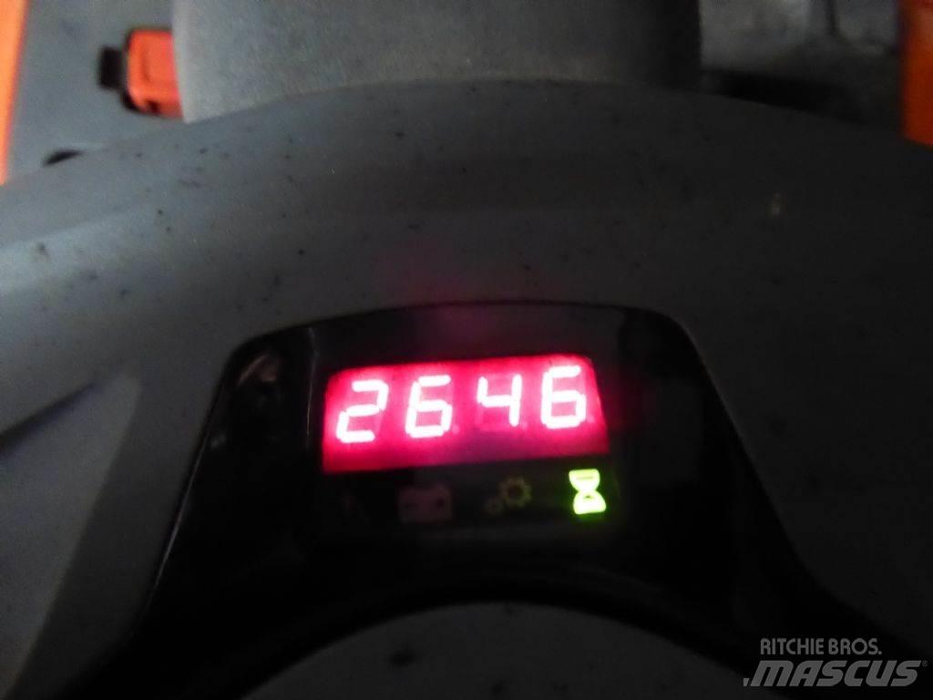 BT SPE120 Gyalogkíséretű targonca
