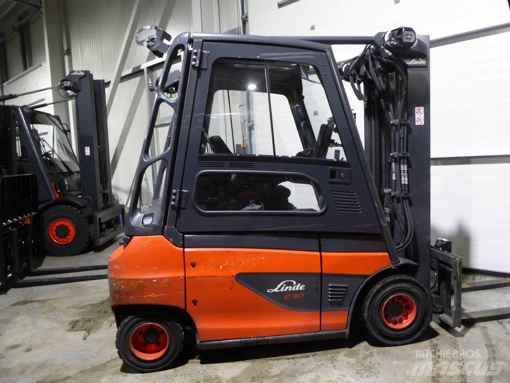 Linde E30-01 Elektromos targoncák