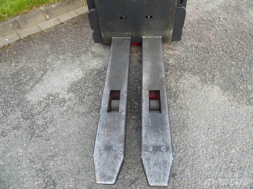 Linde L14 Gyalogkíséretű targonca