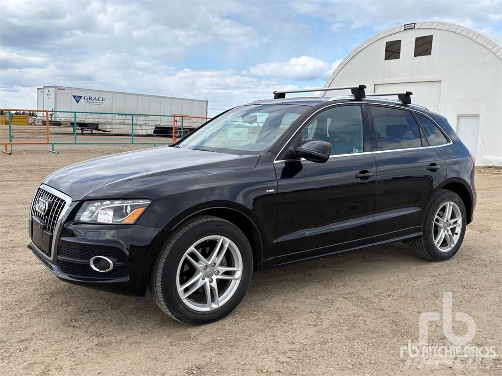 Audi Q5 Kis teherszállító/Platós kocsi
