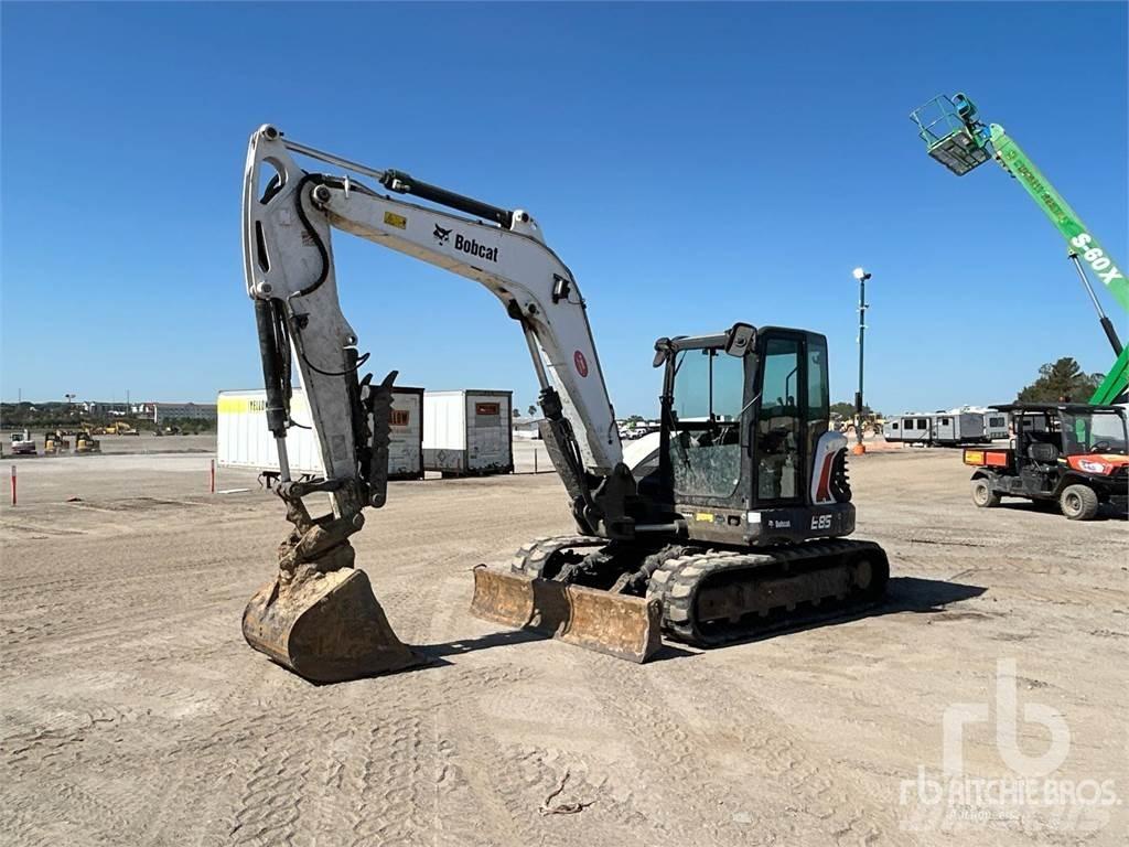 Bobcat E85 Lánctalpas kotrók