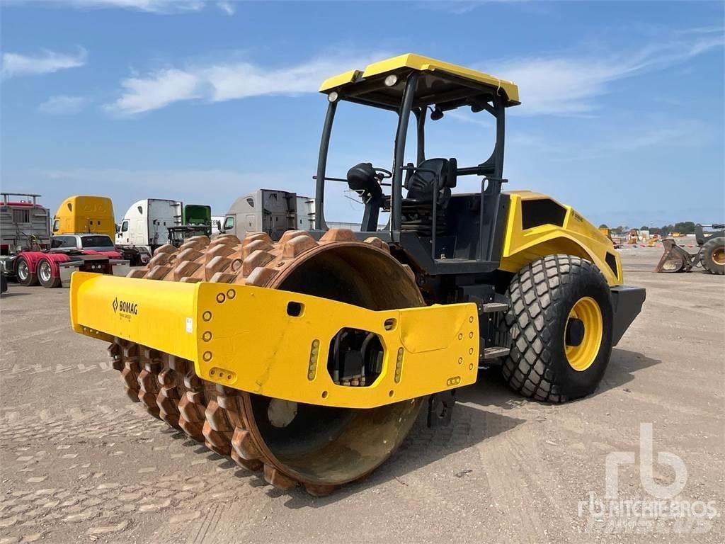 Bomag BW211D-5 Hulladéktömörítők