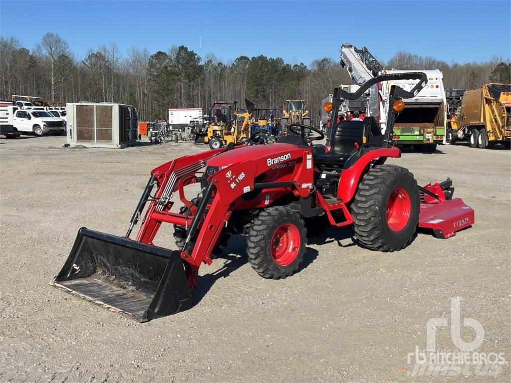 Branson 2610H Kompakt traktorok