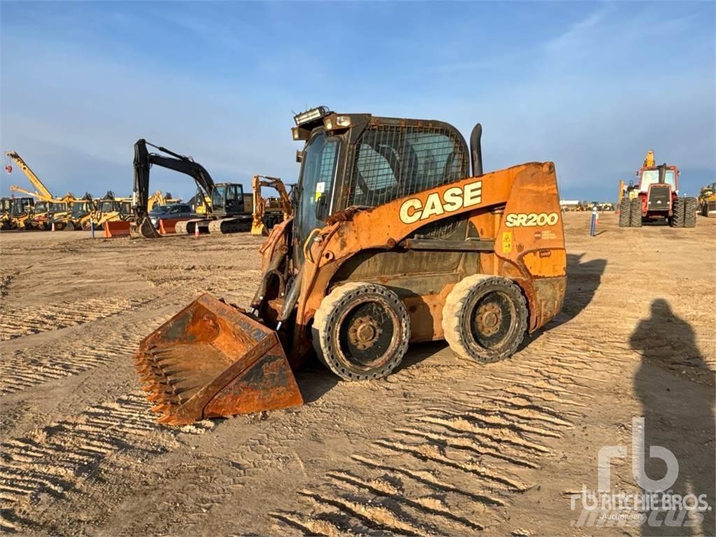 CASE SR200 Kompaktrakodók