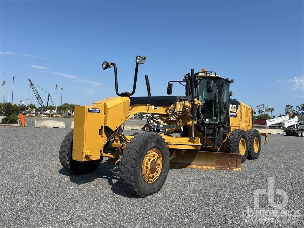 CAT 140M2 AWD Gréderek