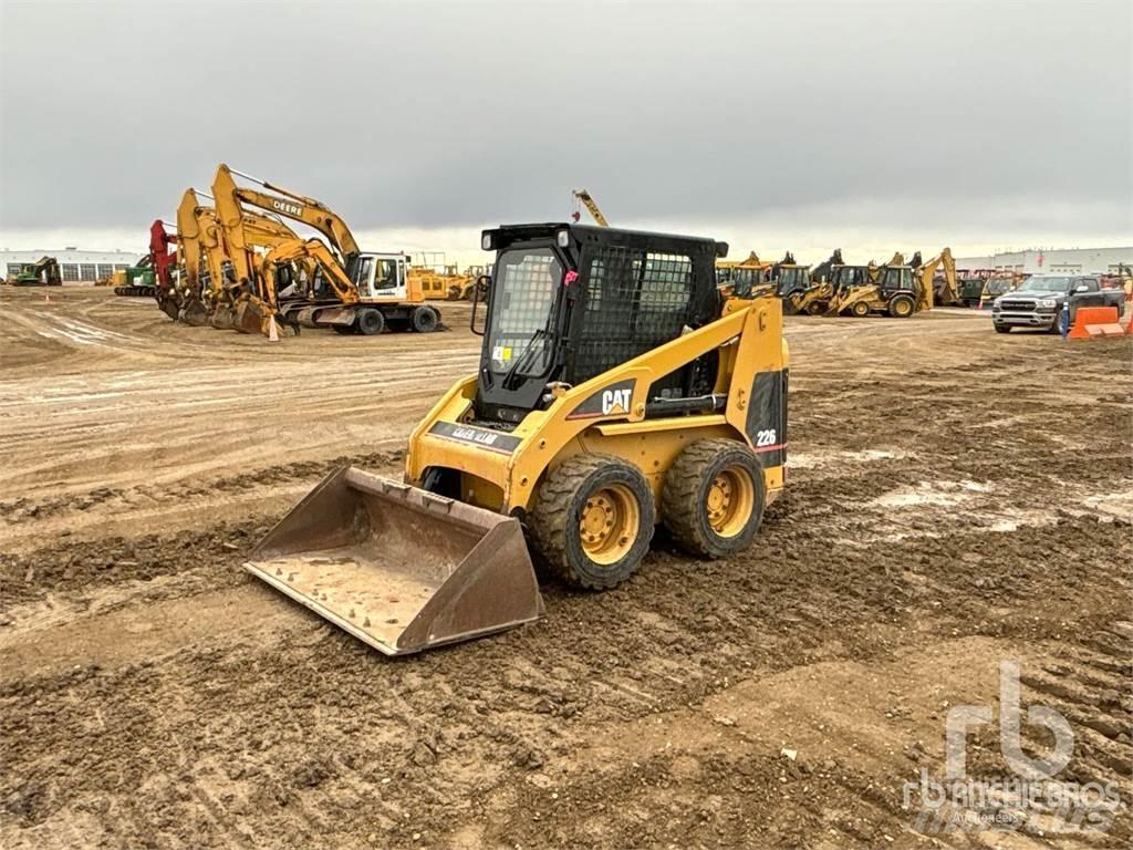 CAT 226 Kompaktrakodók