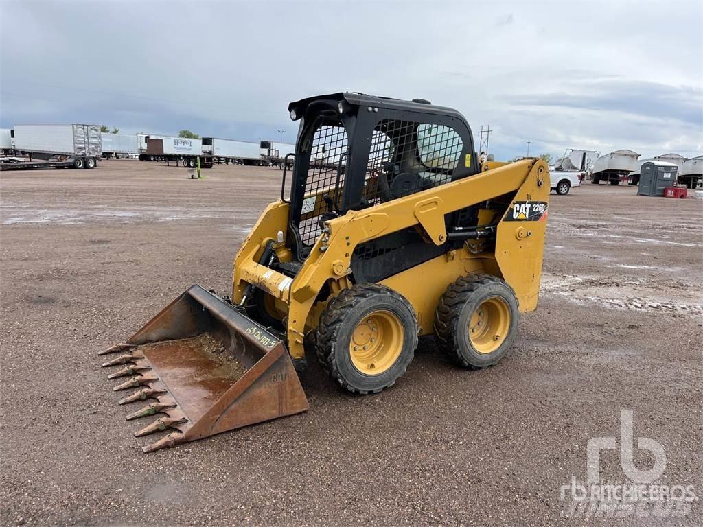 CAT 226D Kompaktrakodók