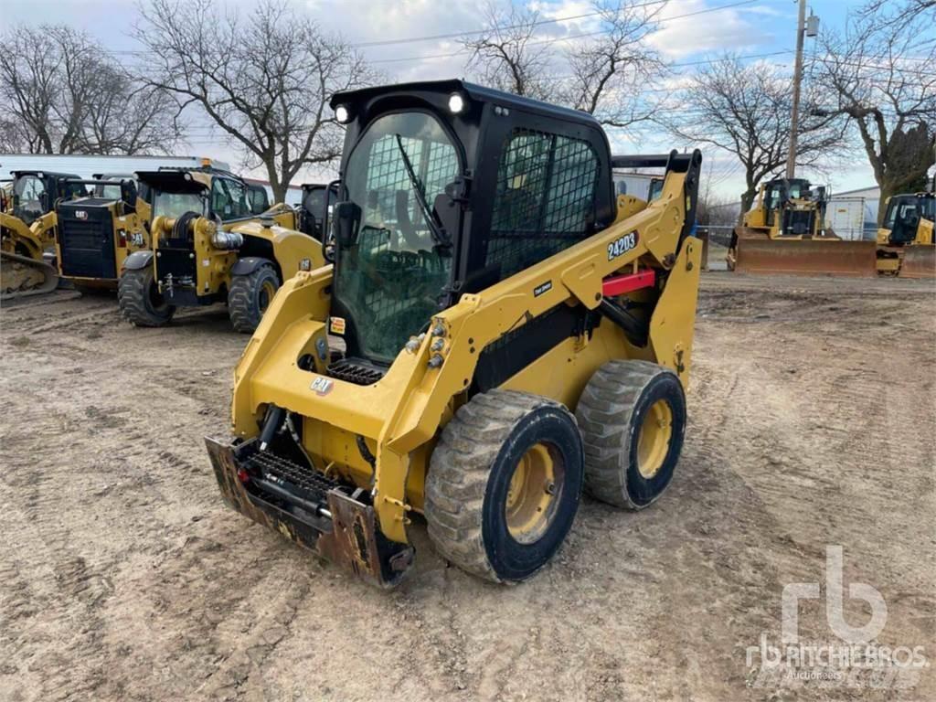CAT 242D3 Kompaktrakodók