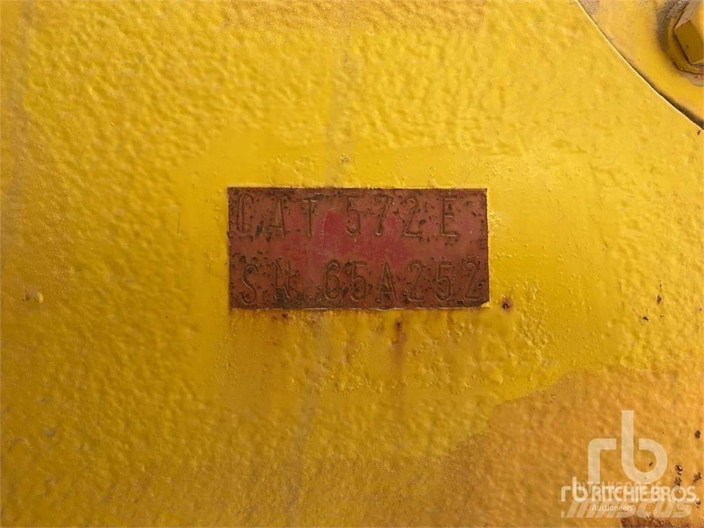 CAT 572E Csőfektető dózerek