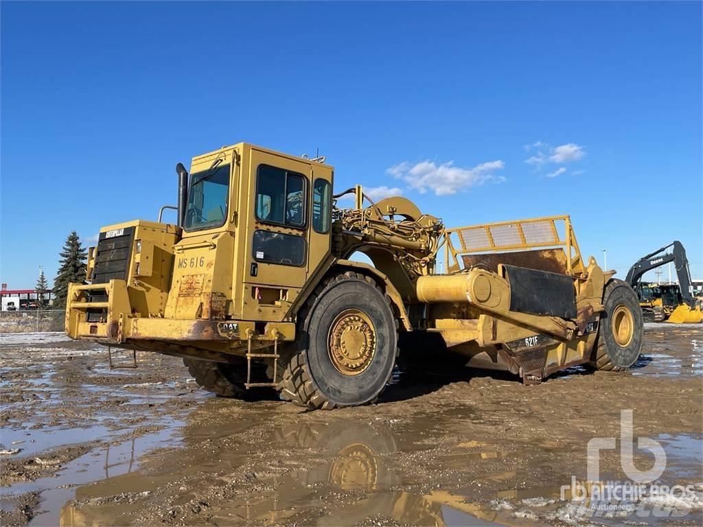 CAT 621F Földnyesők (szkréperek)