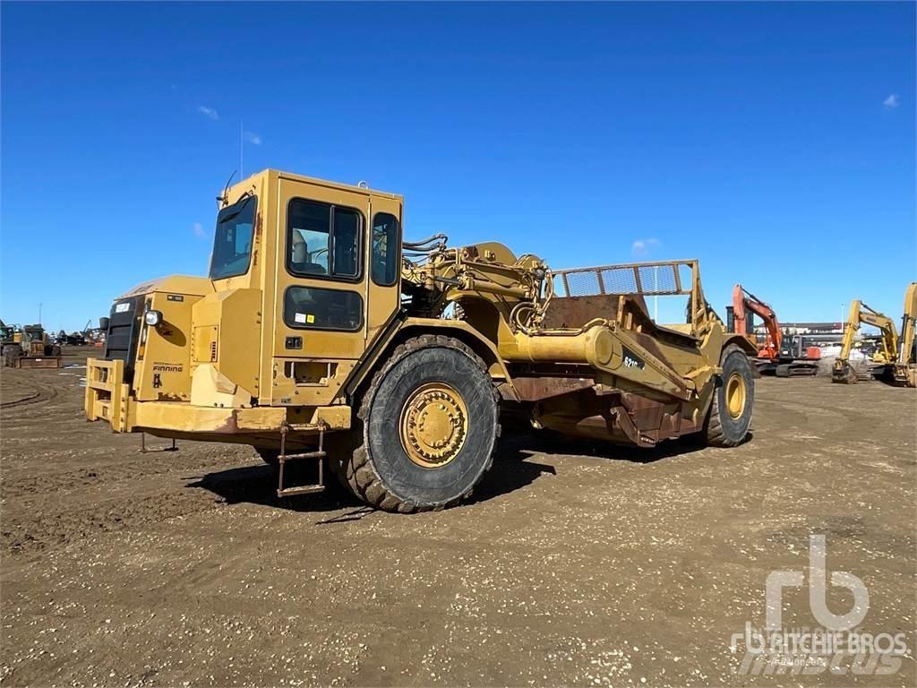 CAT 621G Földnyesők (szkréperek)