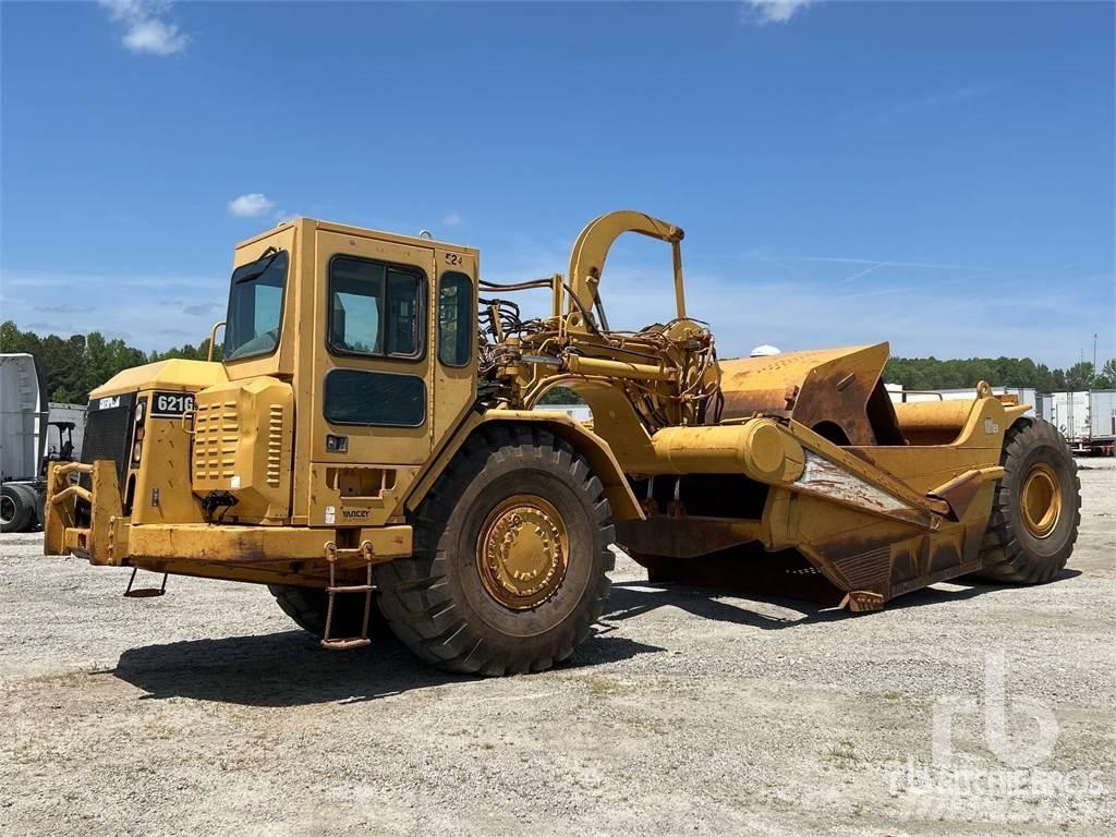 CAT 621G Földnyesők (szkréperek)