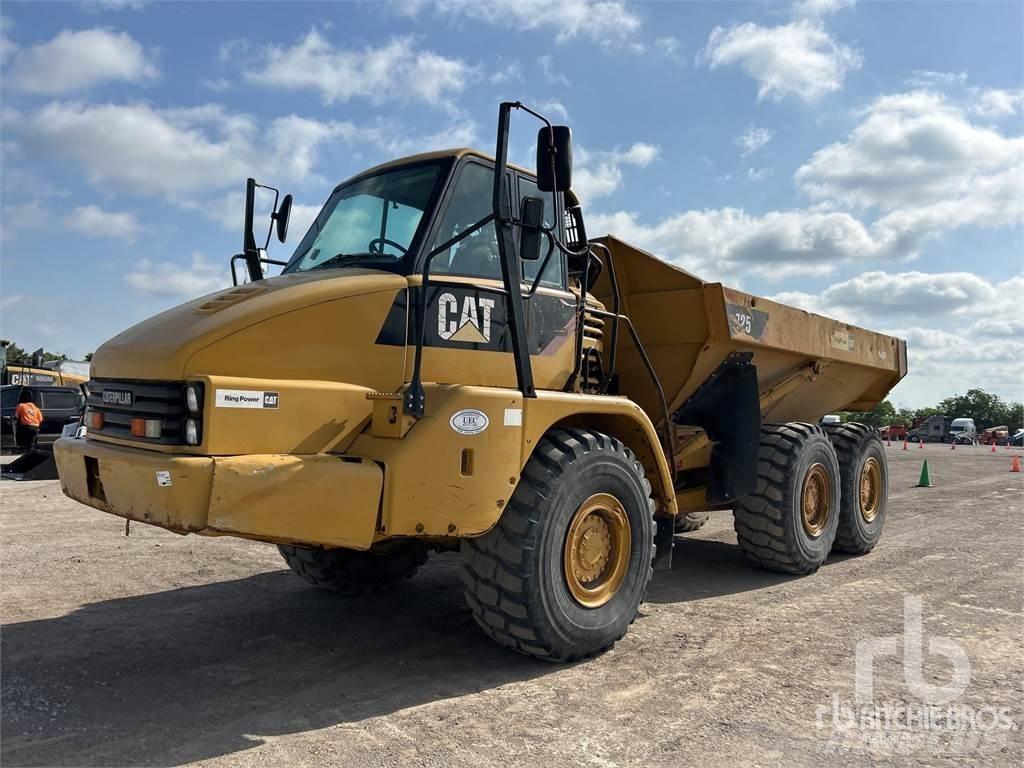 CAT 725 Csuklósdömperek