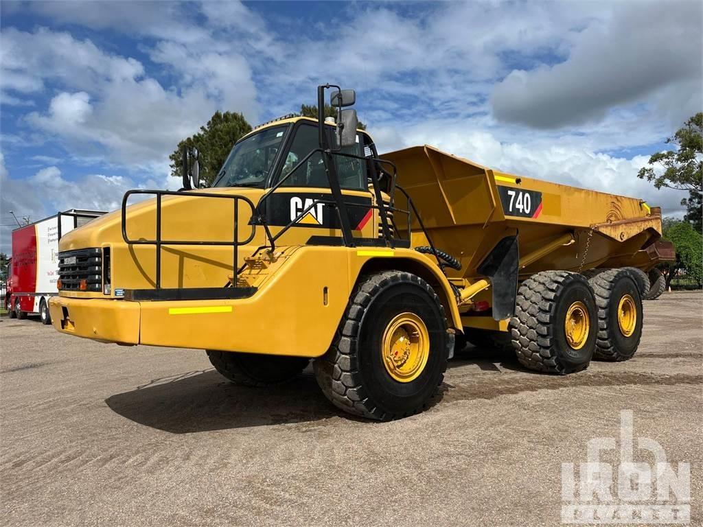 CAT 740 Csuklósdömperek