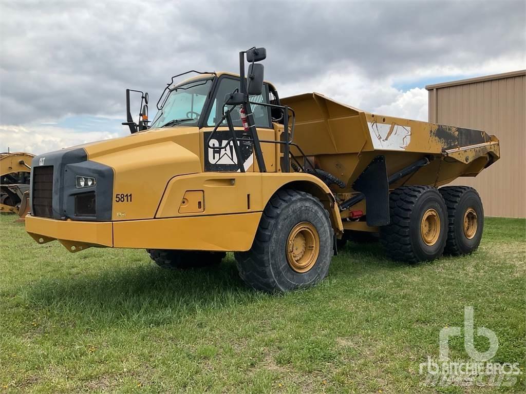 CAT 740B Csuklósdömperek